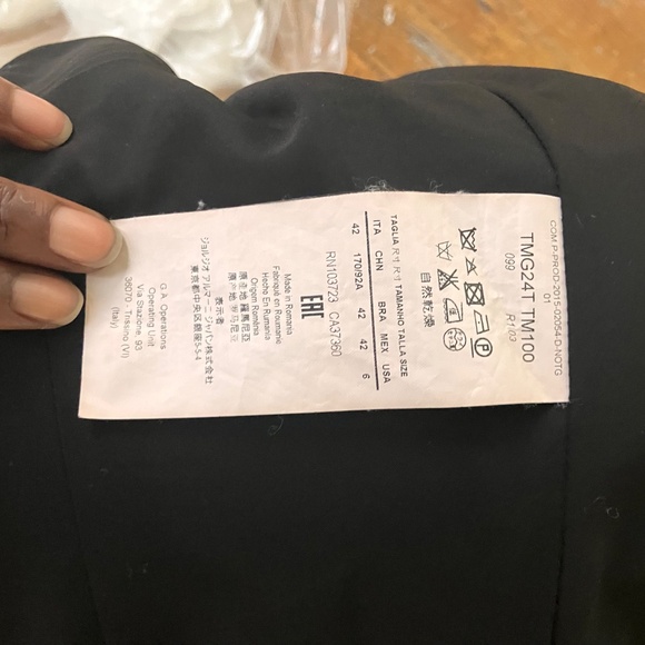 Armani Collezioni Blzck And White Chevron Suit - Picture 16 of 17